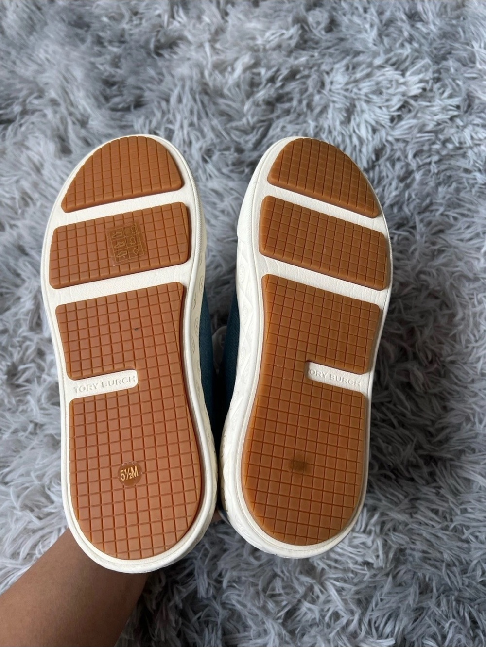 Tory Burch Denim Ladybug Platform Sneakers in Light Blue and Cream Size: 5.5 - Picture 8 of 8